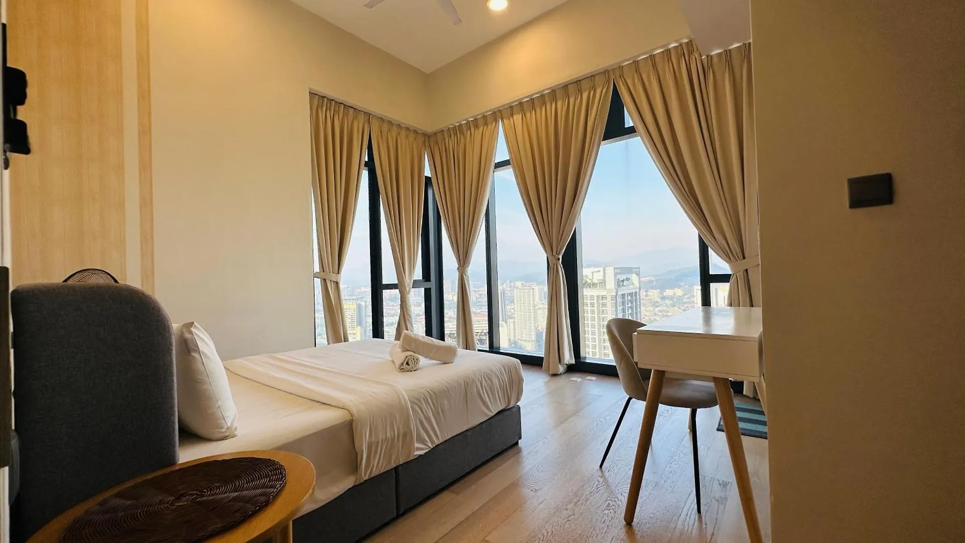 Star Serviced Suite By Fzb Куала-Лумпур 0*,