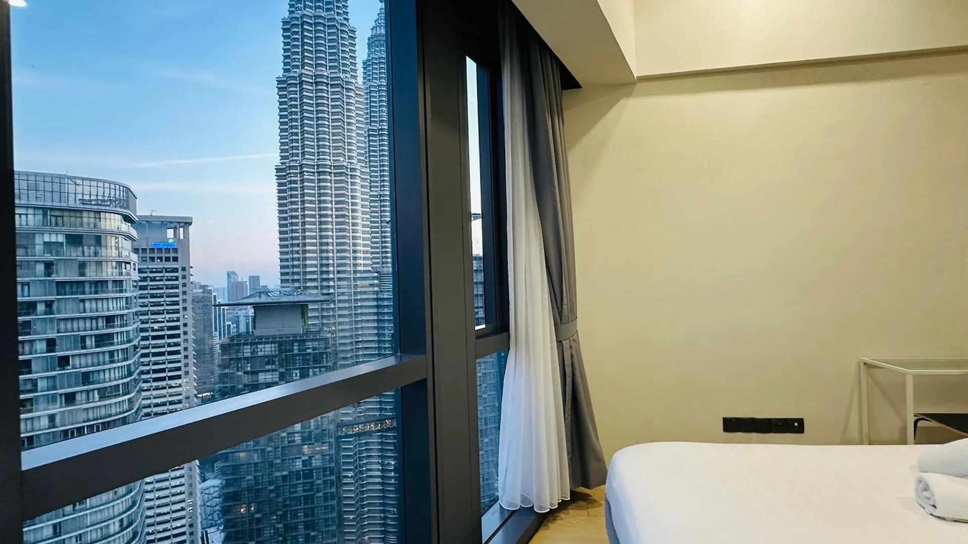 Star Serviced Suite By Fzb Kuala Lumpur Malezja